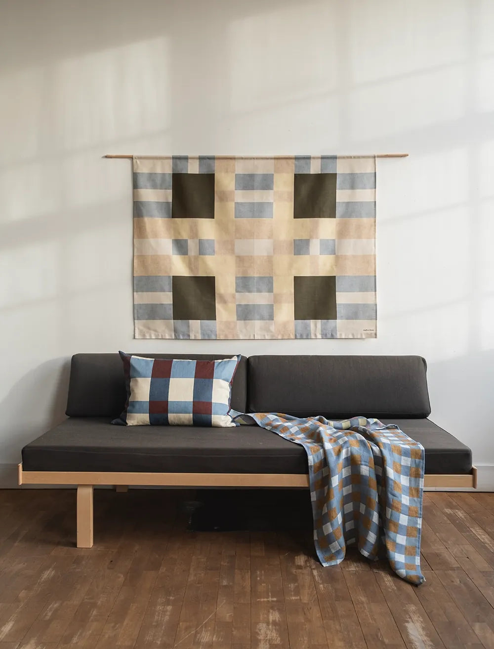 Falt Plum Cushion 48x68 CM
