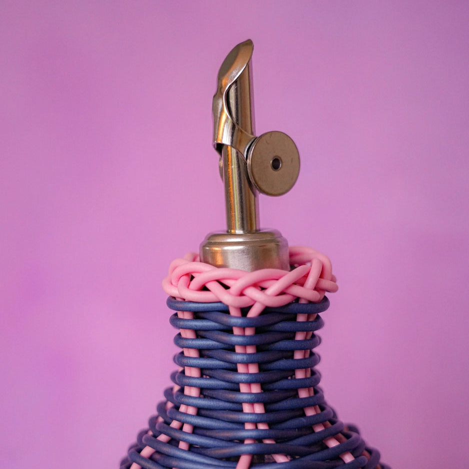 Maegen Oil Pourer - Pink/Navy