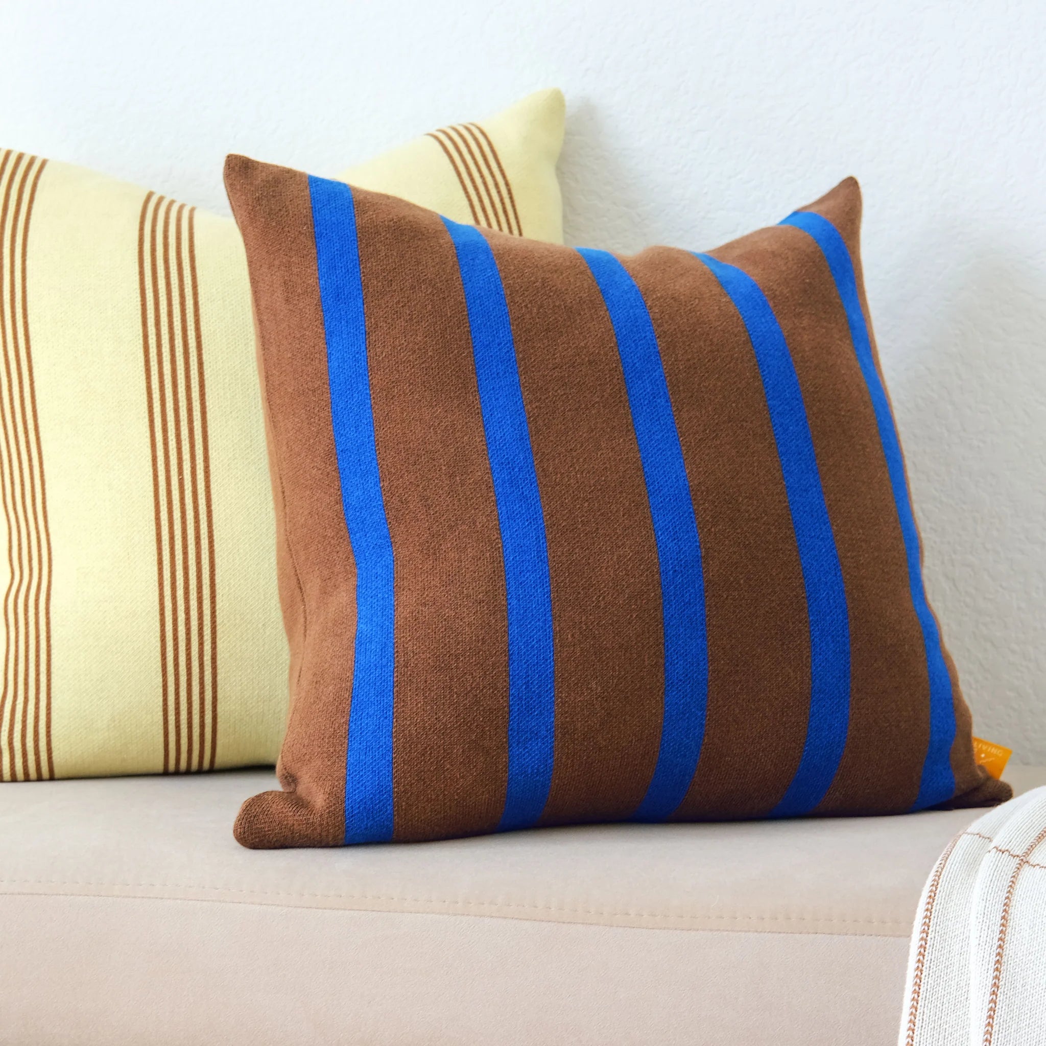 brown_stripe_01b_1024x1024_2x_jpg.webp