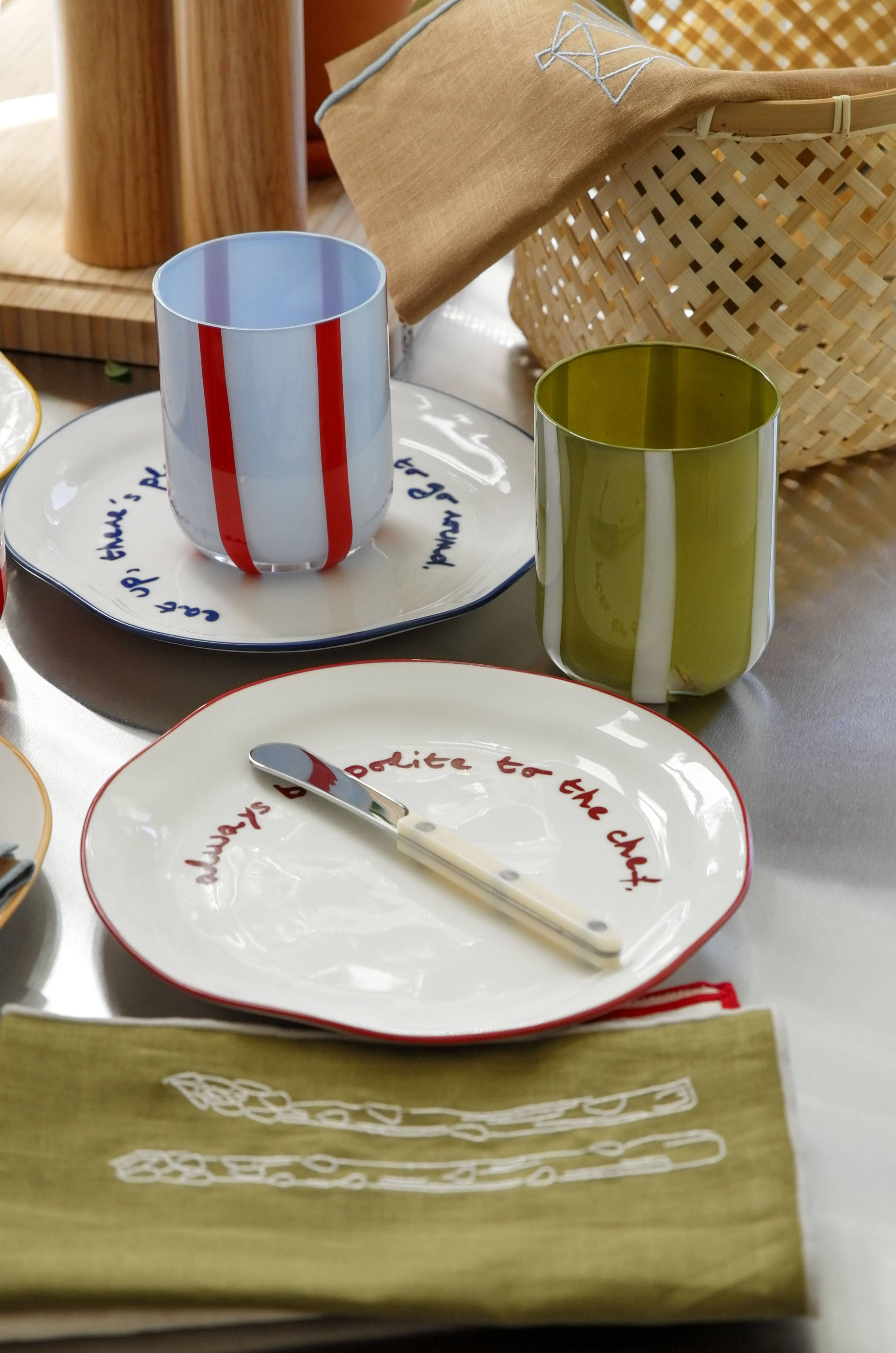 Statement Plate - 'always be polite to the chef.'